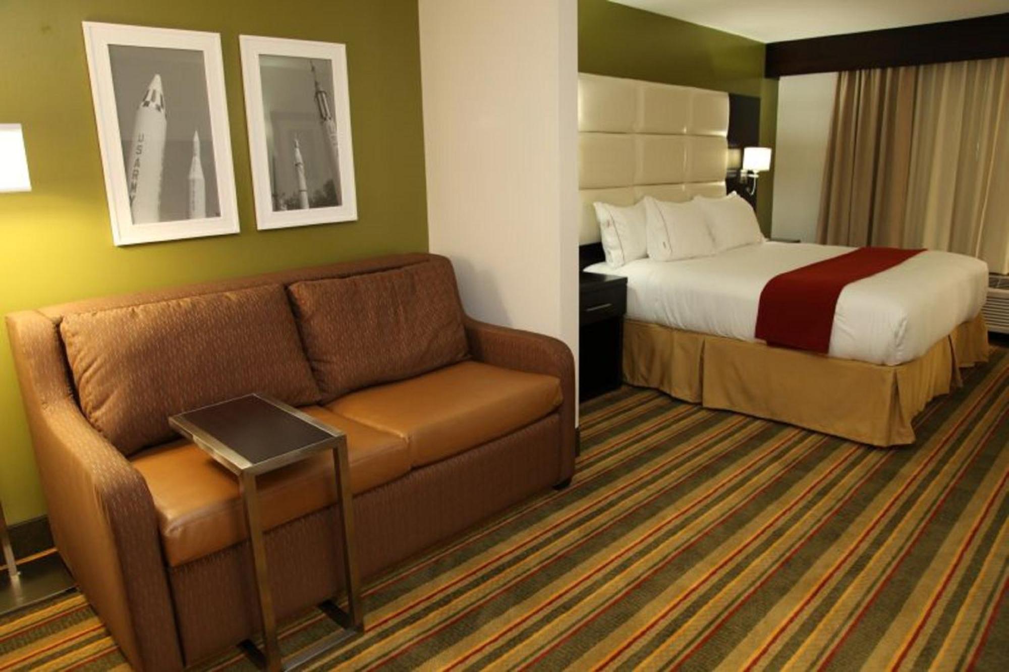 Holiday Inn Express & Suites - Huntsville Airport By Ihg Медісон Екстер'єр фото